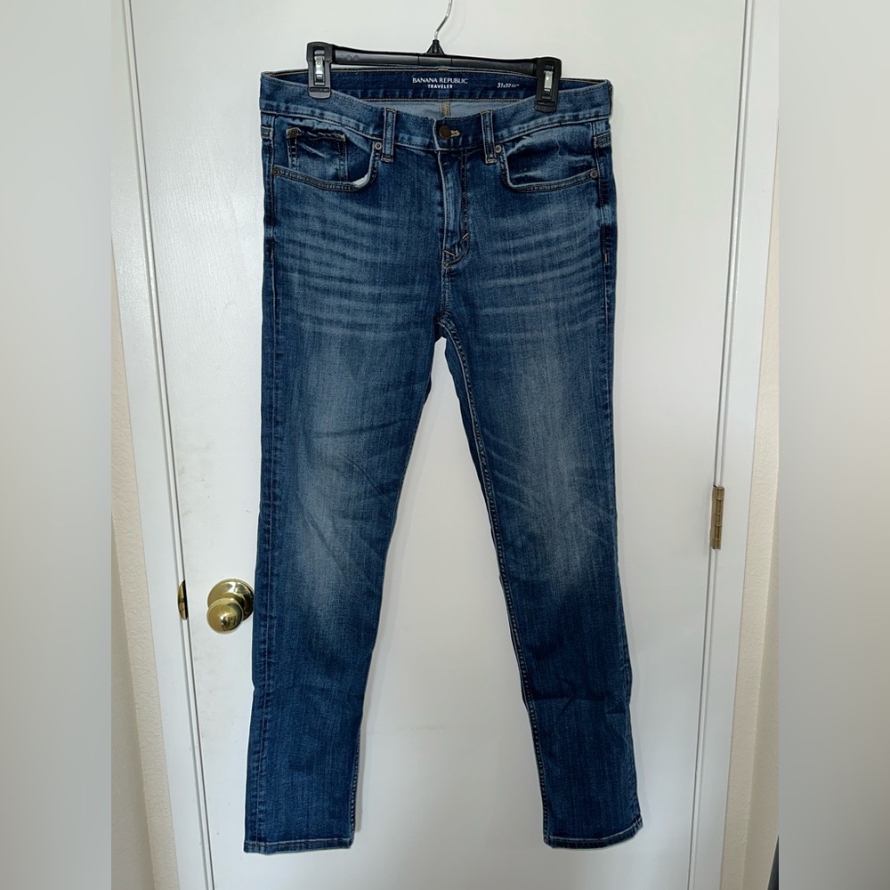 Banana Republic Slim Luxe Traveler Jean - Men’s